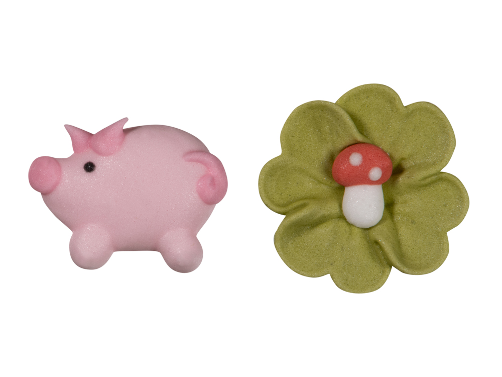 V20440 Piglet with shamrock