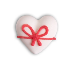 V203091 Heart white w. red ribbon