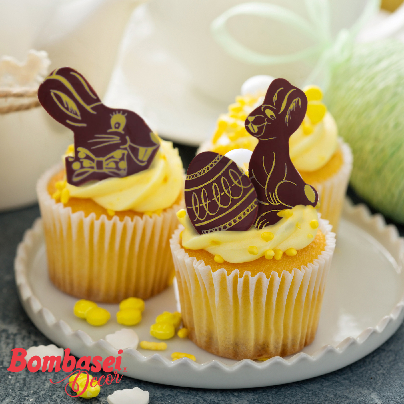 43915_3 Chocolate Easter bunny gold