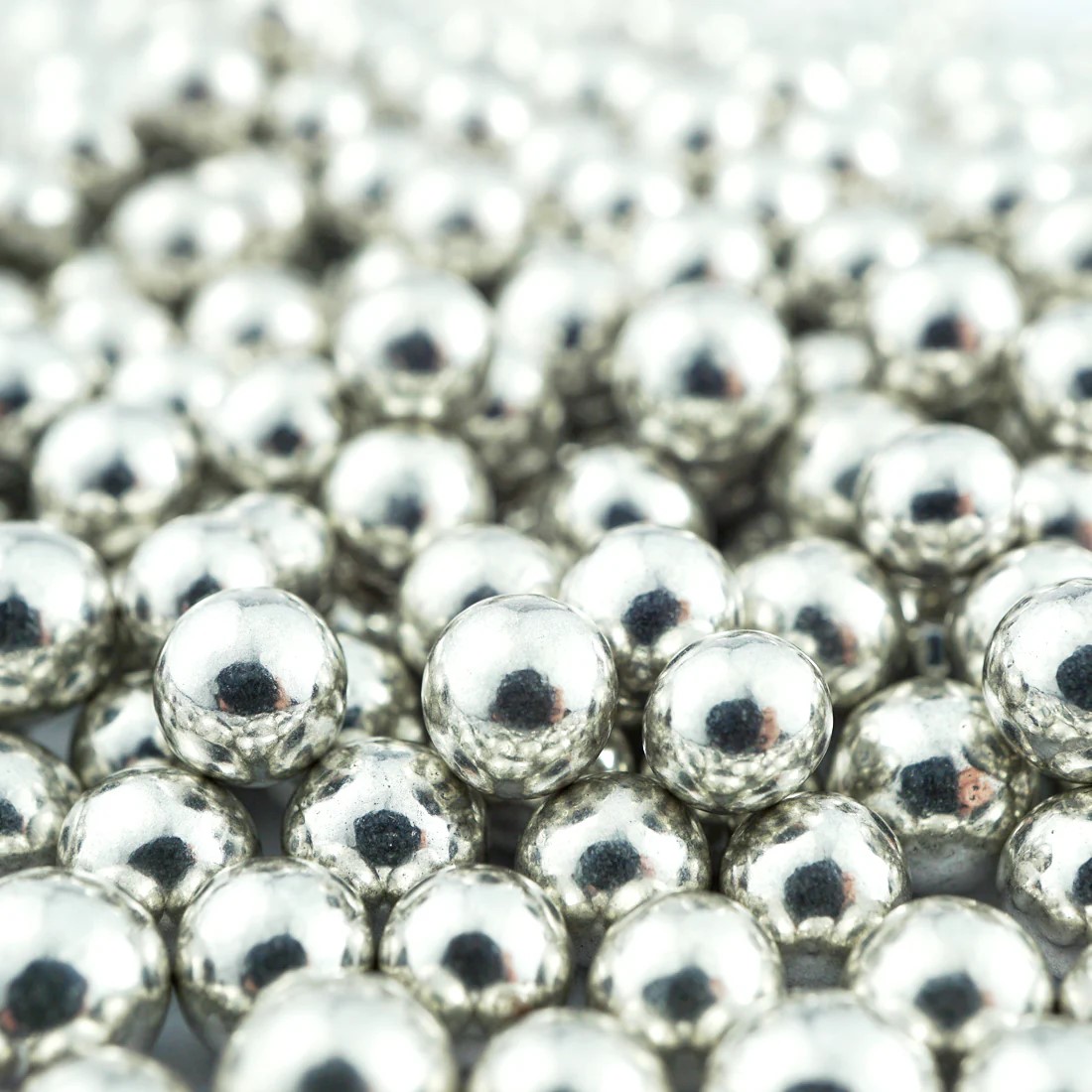 50037_1 Crispy balls silver 1.7 kg